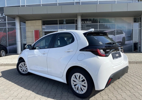 Toyota Yaris cena 93500 przebieg: 10, rok produkcji 2023 z Kalisz małe 529